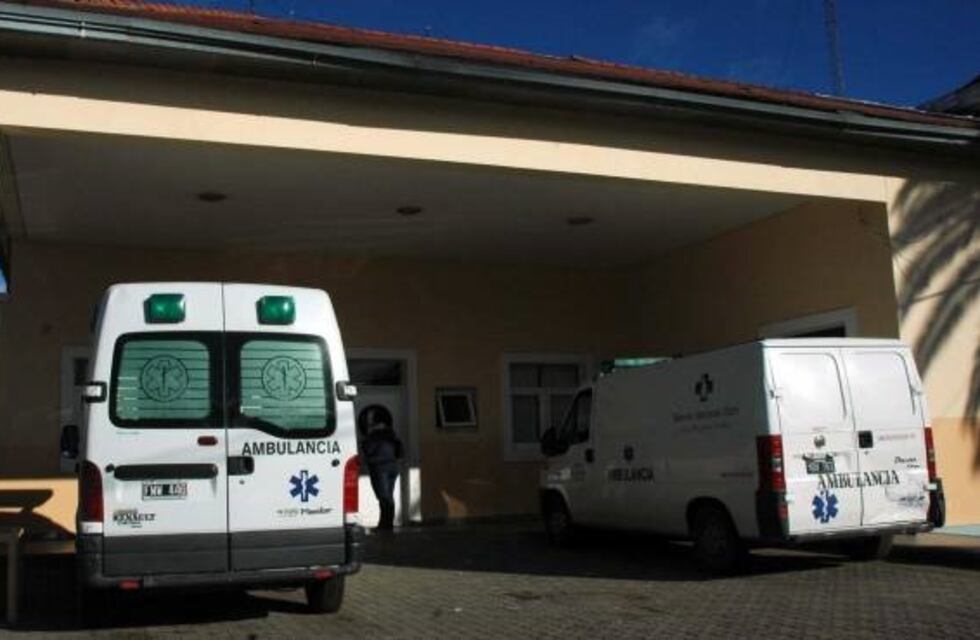 Acusan a un médico de haber dejado morir a un hombre apuñalado