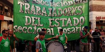 El gobierno santafesino le ofrecería a todos los gremios provinciales una suba de entre el 10 y el 15 por ciento de aumento paritario\u002E (Archivo)