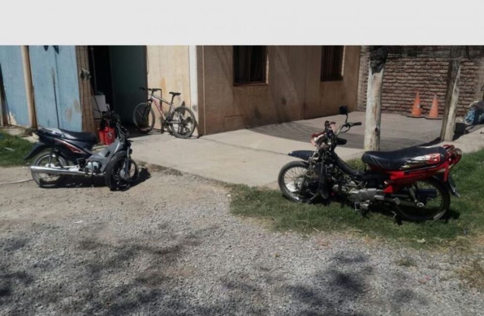 Tremendo choque entre motos dejó dos muertos en San Juan