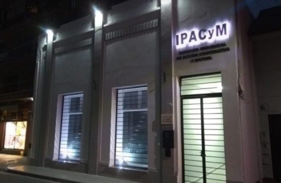 IPACyM asiste diariamente a jubilados en el centro de denuncias del establecimiento