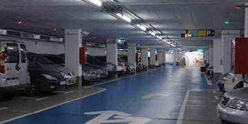 El hombre fue encontrado en el subsuelo de una playa de estacionamiento.