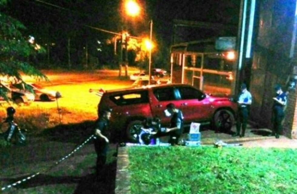 Evitó que le robaran la camioneta pero sufrió un disparo en la pierna