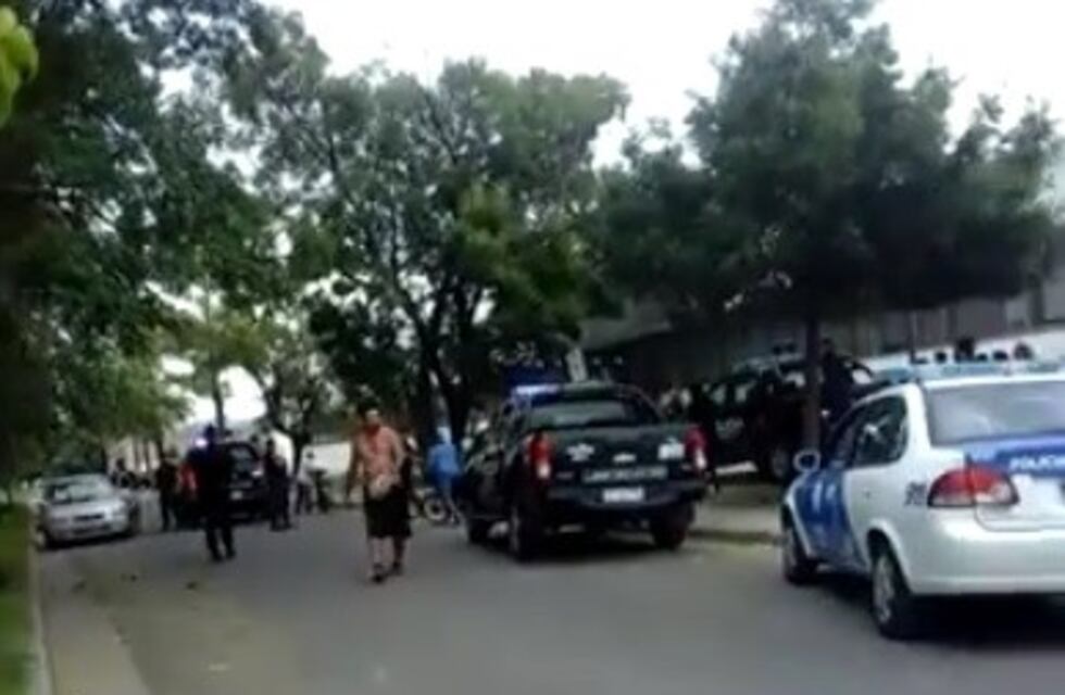 Golpes y balas de goma en el cortejo fúnebre del adolescente asesinado en Ludueña