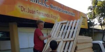 Los dueños de la fábrica acercaron personalmente las camas al hospital\u002E