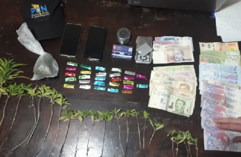 Tres detenidos con drogas y más de $60 mil
