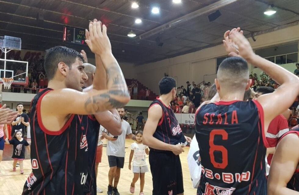 Instituto derrotó a Regatas y sigue invicto como local en Liga Nacional