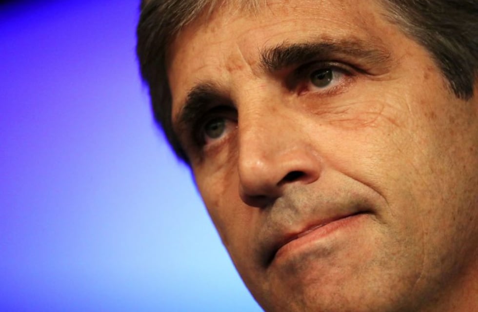 El dólar Caputo ya superó al dólar Sturzenegger