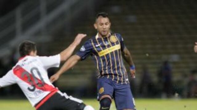 Walter Montoya, seguido por River