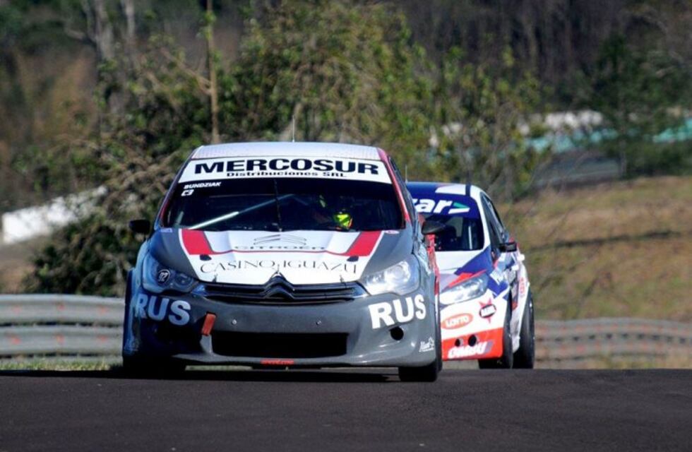 Los misioneros Bundziak y Okulovich largan adelante en el Turismo Nacional Clase 3 de Oberá