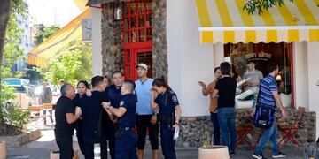 Otro caso de violencia entre vecinos: le taparon el garaje y el dueño salió con un cuchillo