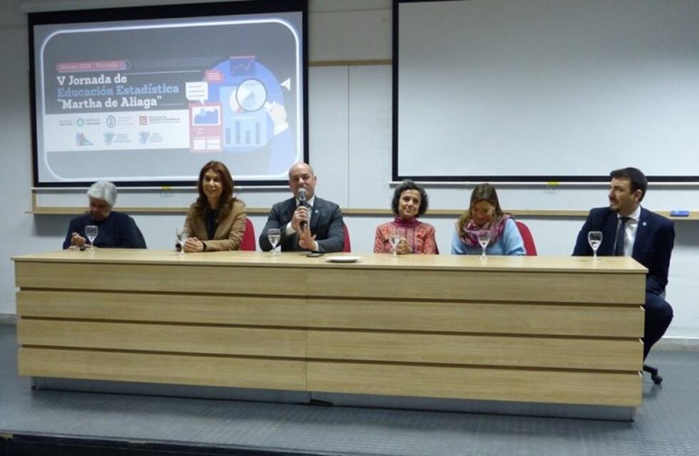 Docentes participaron de una Jornada de Educación Estadística