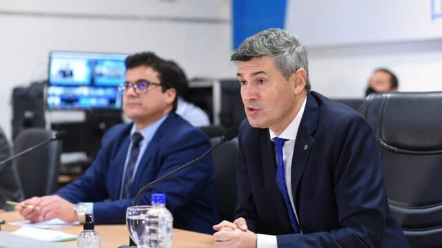 El vice intendente Daniel Passerini estuvo acompañado en el recinto por los jefes de cada bloque\u002E