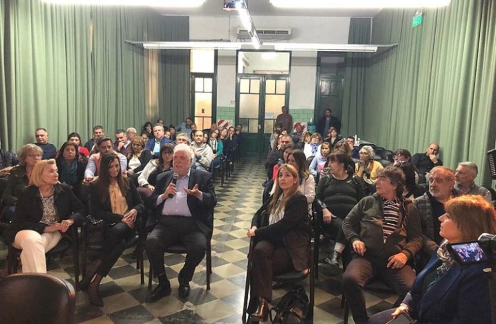 El ex ministro de Salud, González García, visitó nuestra ciudad