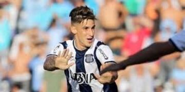 Jonathan Menéndez volvió a barrio Jardín, concentra y será titular ante Vélez\u002E