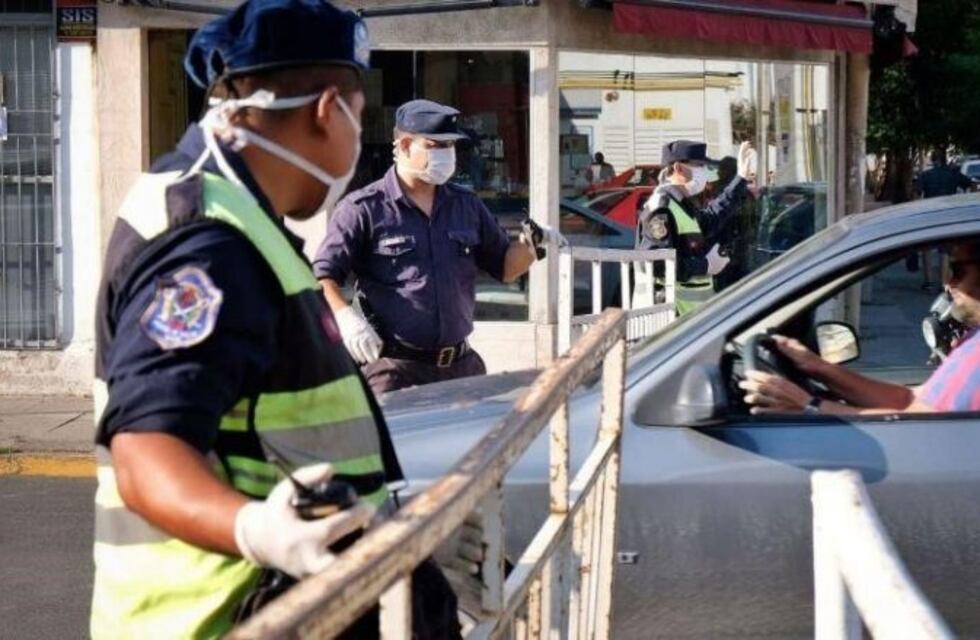 Colocarán retenes en el microcentro salteño para disminuir la circulación de personas