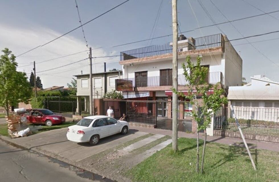 Una pareja de delincuentes robó una carnicería luego de hacerse pasar por clientes