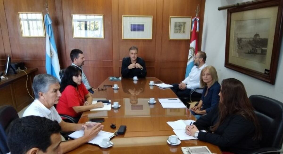 Reunión entre el intendente Luis Castellano y los concejales