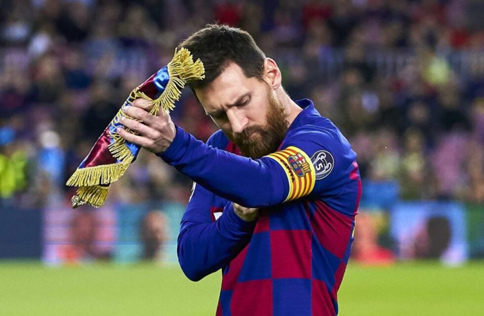 Lionel Messi y Ronald Koeman, con la capitanía del Barcelona como tema a resolver