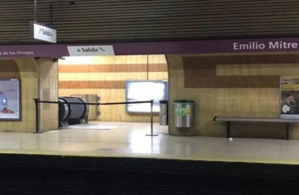 Línea E: un hombre intentó quitarse la vida en las vías del subte porque no tenía trabajo para mantener a sus cuatro hijos