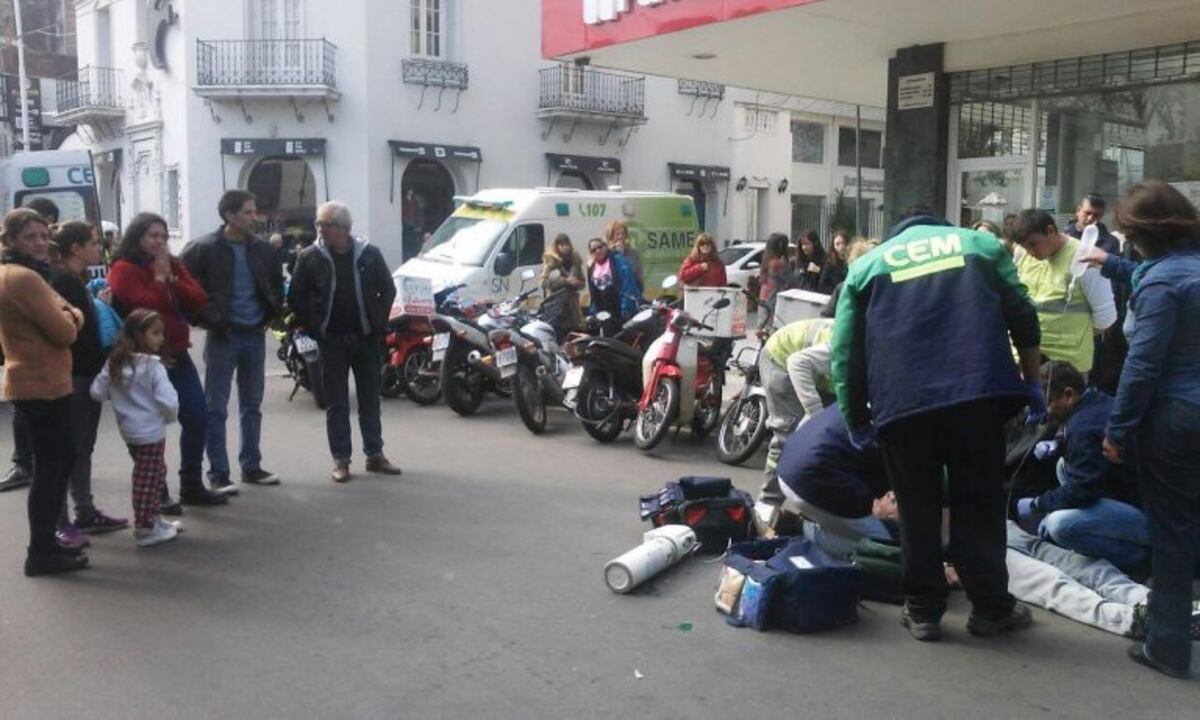 Un hombre se descompensó en el centro y falleció\u002E