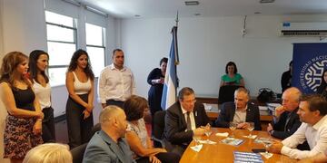 Bauer se reunió con autoridades de la Unco\u002E