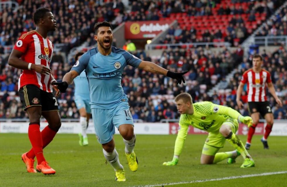 Agüero marcó un tanto en el triunfo del Manchester City por 2-0 al Sunderland