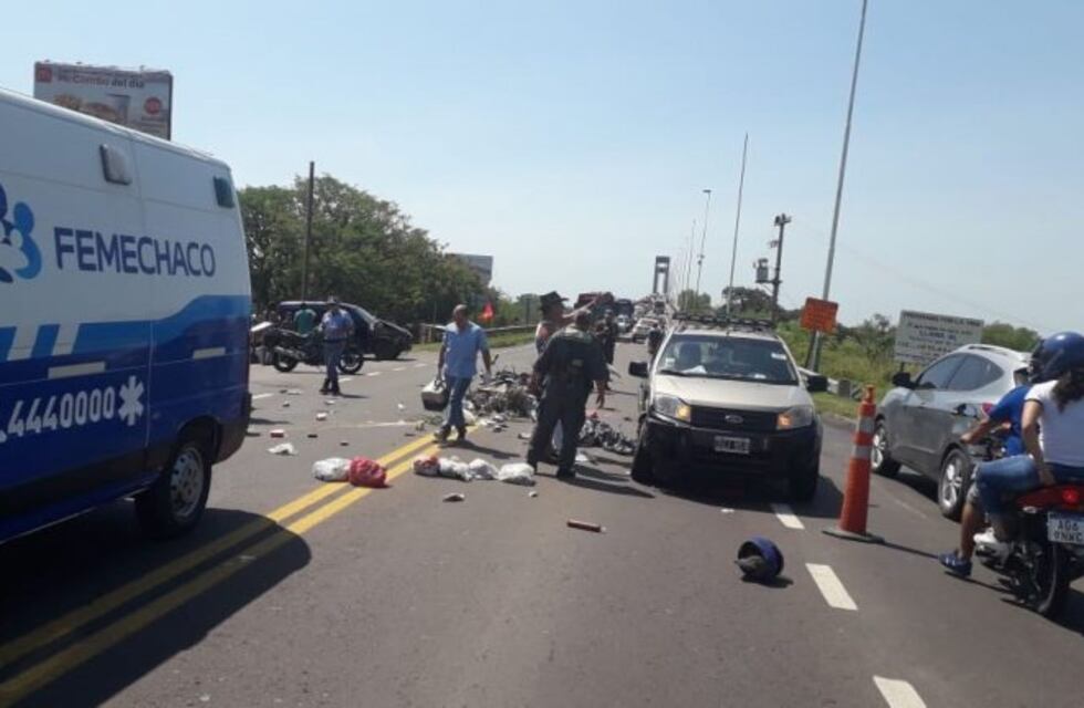 Triple choque y un muerto en el puente Chaco-Corrientes