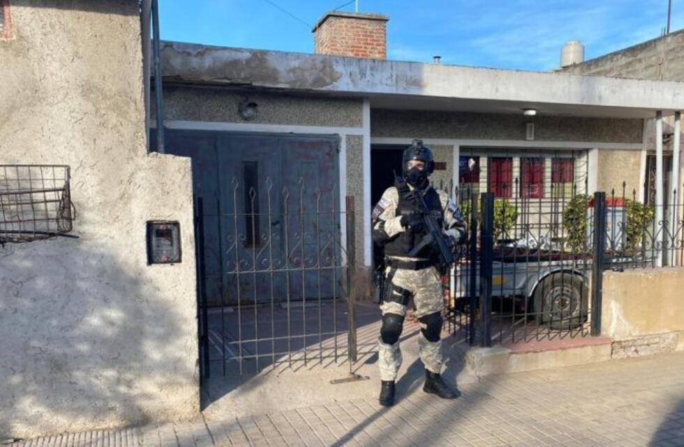 Secuestran drogas y detienen a una mujer en barrio Acosta