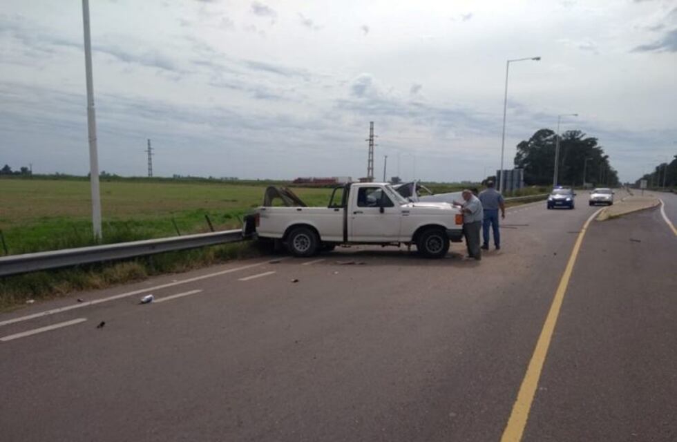 Colisionan dos camionetas en Ruta Nacional Nº 9