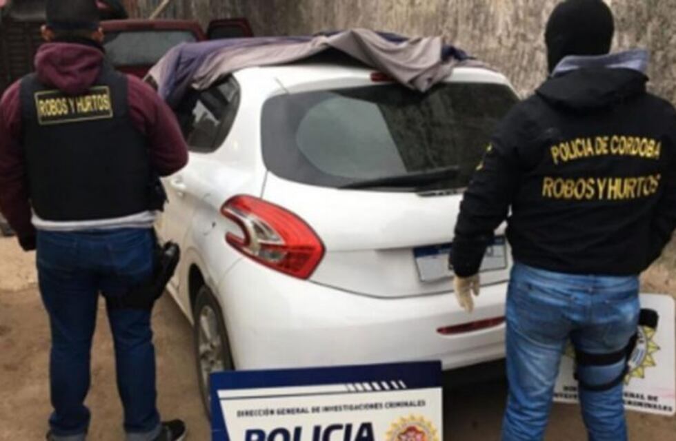 Nueva Italia: detienen a una pareja sospechada de robar autos