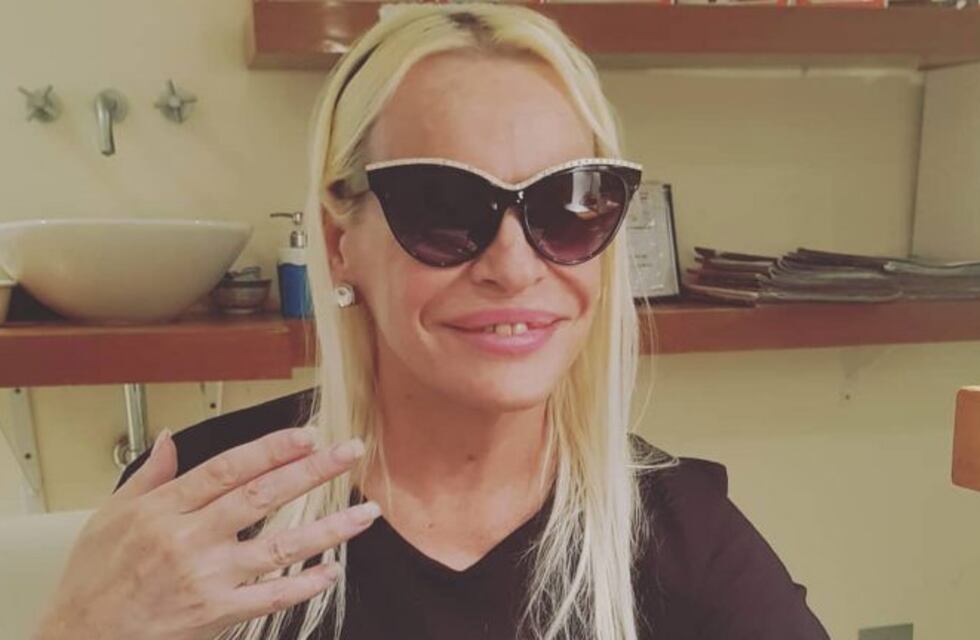 Silvia Süller ofrece un servicio de videollamadas: "300 pesos la media hora"