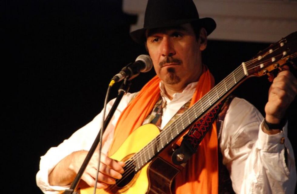 El músico Osvaldo Ciccioli presenta Sólo Buenas Canciones en Mendoza