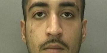 Entró a robar a una funeraria y tuvo sexo con un cadáver\u002E