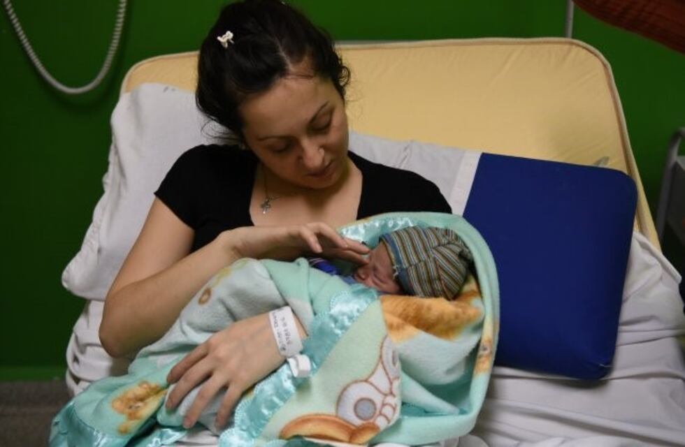 Se interrumpió acto inaugural de sala de parto por una urgencia