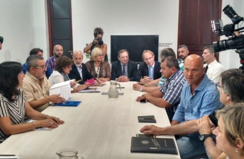 Paritaria docente: el Gobierno sumó a la cláusula gatillo un 10 por ciento de aumento