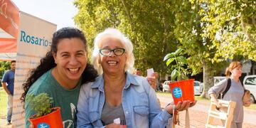 La plaza Buratovich recibe el cange de reciclables\u002E (Prensa)