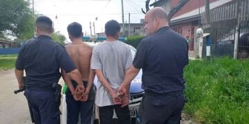 Apuñalan a un hombre para robarle la moto: tres detenidos (0223)