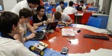 Escuela de robótica (MisionesOnline)