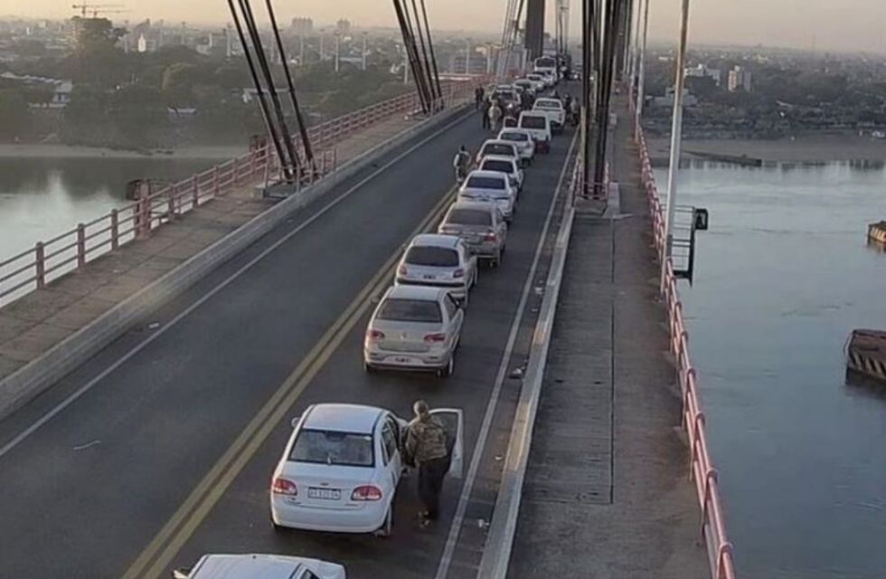 Demoras en el puente Belgrano por dos accidentes de tránsito