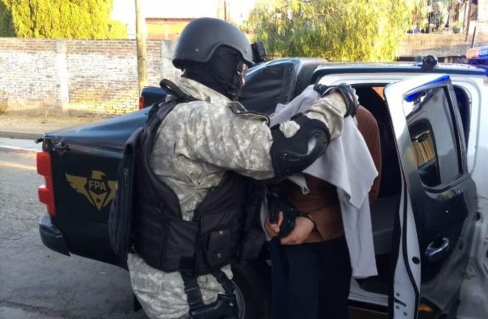 Tenían prisión domiciliaria por coronavirus, el hisopado dio negativo y terminaron detenidos