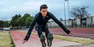 Luciano Méndez debutará hoy en la prueba de salto triple\u002E (Web)