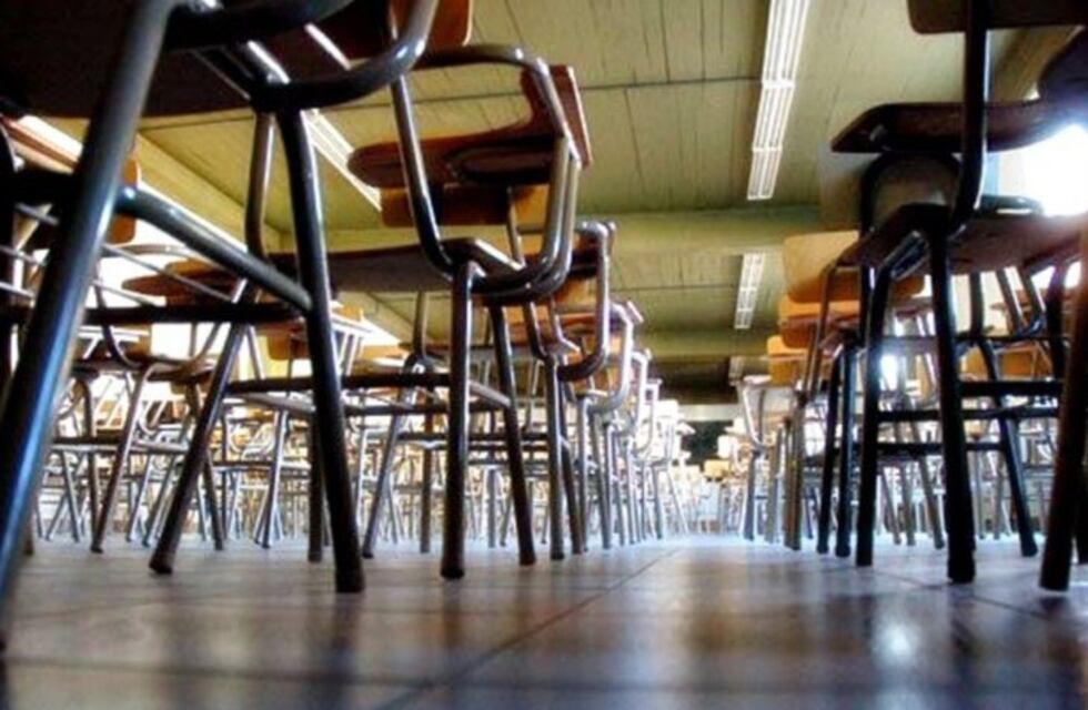 San Francisco: docentes suplentes reclamaron en la Plaza Cívica