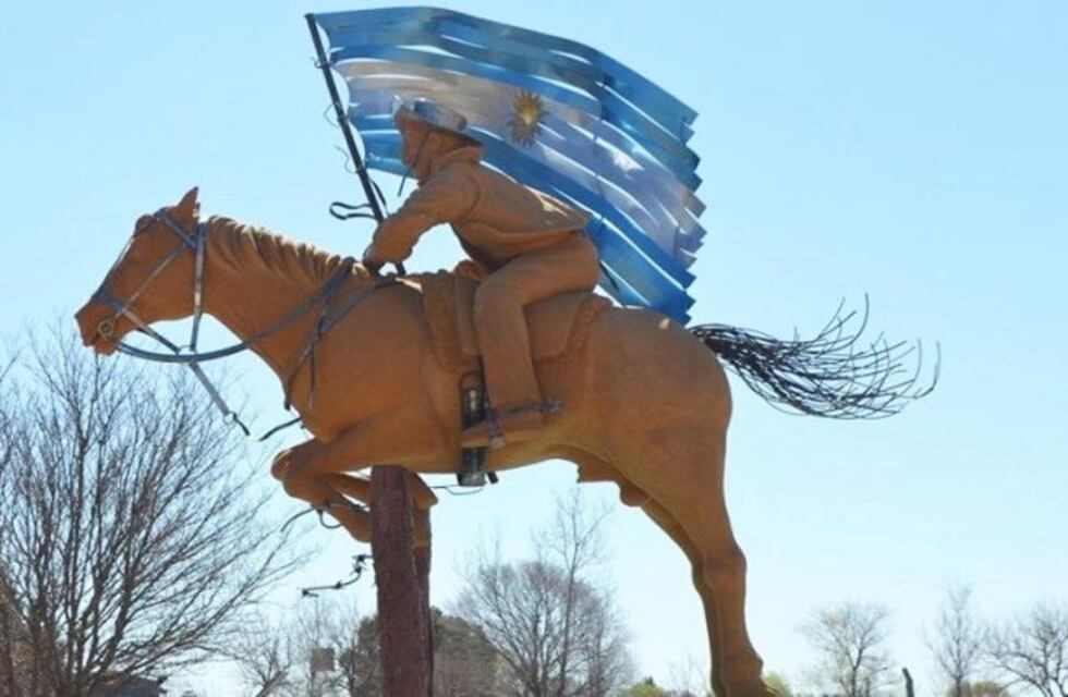 Hicieron un monumento en homenaje al bandido mas famoso de La Pampa