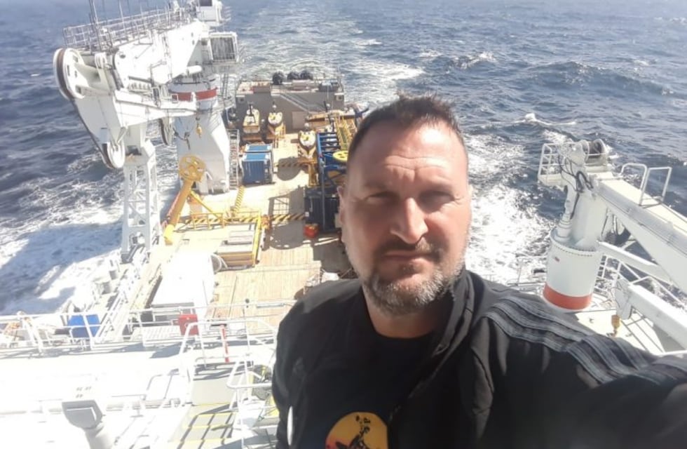 Confirmado: el buque parte a Sudáfrica y Tagliapetra envió un mensaje