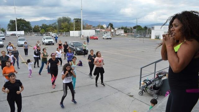 En el grupo se indica si alguna actividad se suspende o cualquier novedad que tenga que ver con la actividad física. Imagen Ilustrativa.