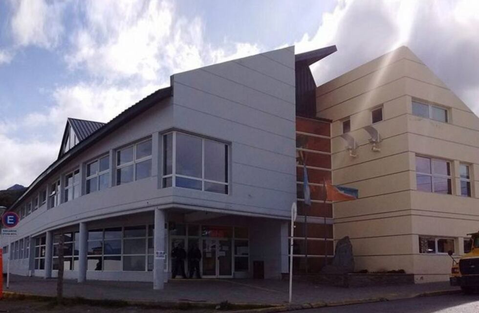 La Municipalidad habilitó dos puestos de atención para mayores de 60 años
