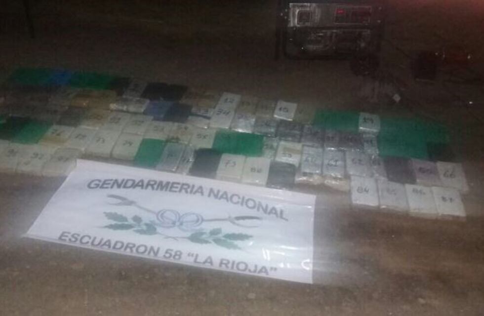 Detuvieron a cuatro personas con casi 100 kilos de cocaína en La Rioja