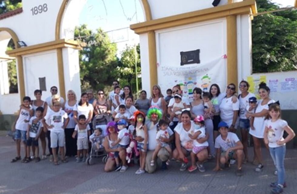 Tiene su hijo con leucemia y un puntaltense regaló lazos por oración