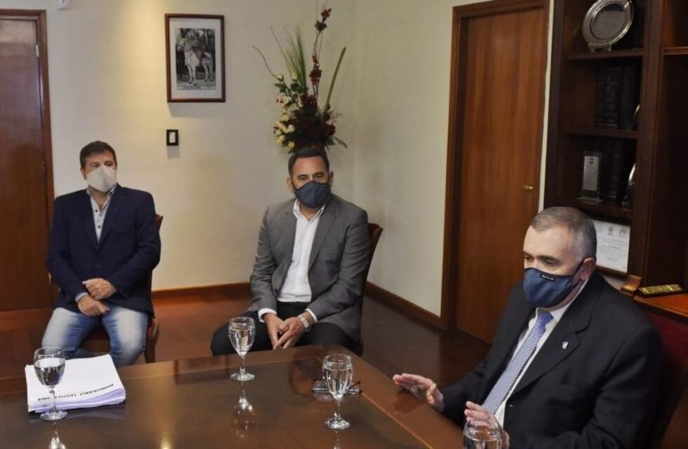 Legislatura: representantes de restaurantes y hoteles se reunieron con Jaldo