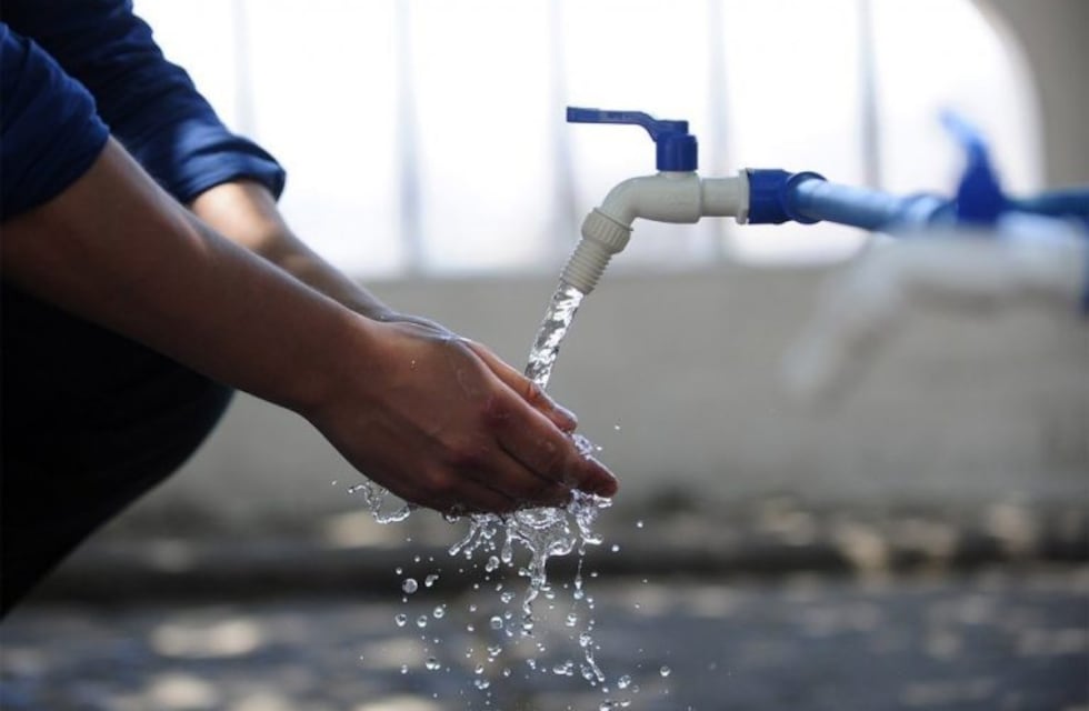 Atención: aconsejan cuidar el agua potable por obras en Posadas
